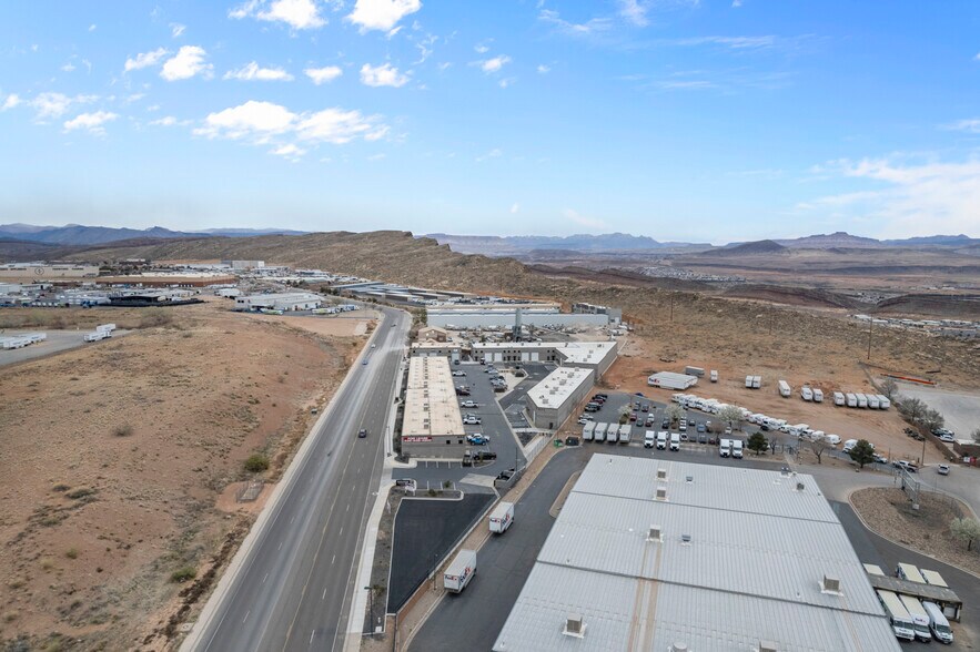 178 N Old Highway 91 hwy, Hurricane, UT à louer - Photo du bâtiment - Image 2 de 7