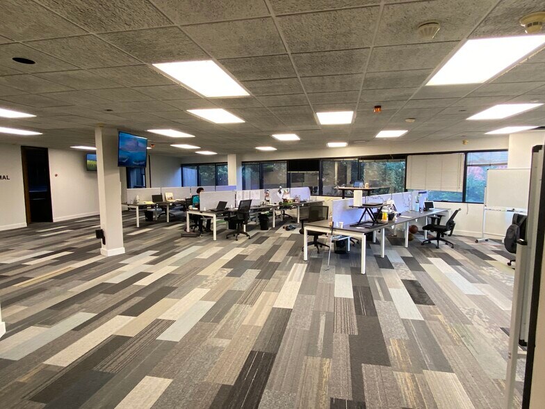 1101 S Capital Of Texas Hwy, West Lake Hills, TX à louer - Photo intérieure - Image 3 de 17