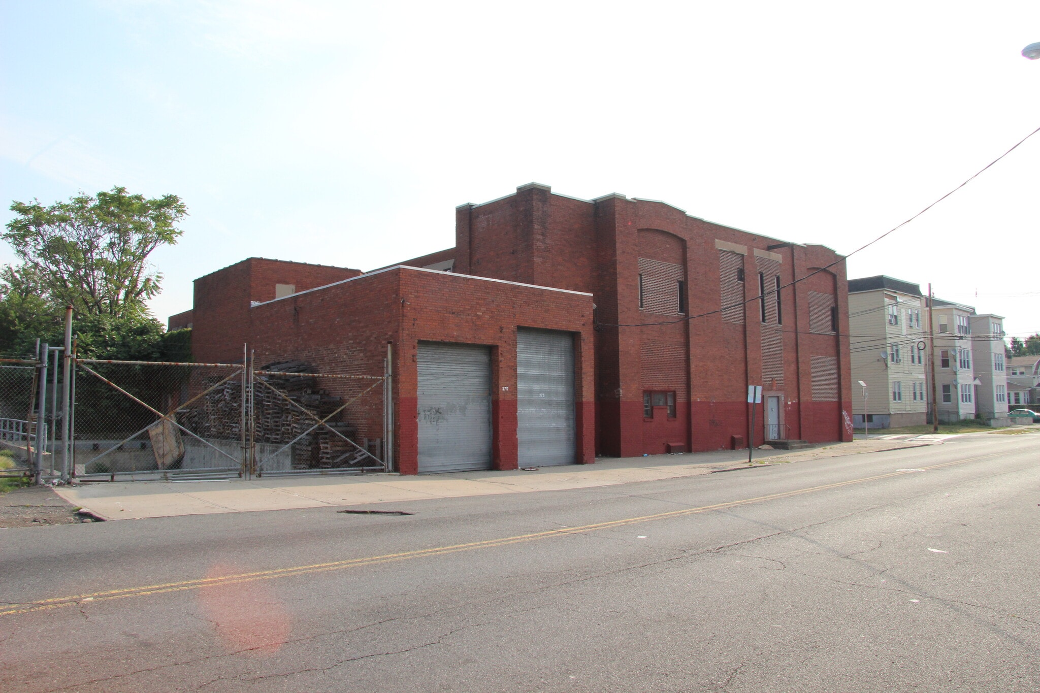 518 E 22nd St, Paterson, NJ for lease Building Photo- Image 1 of 3