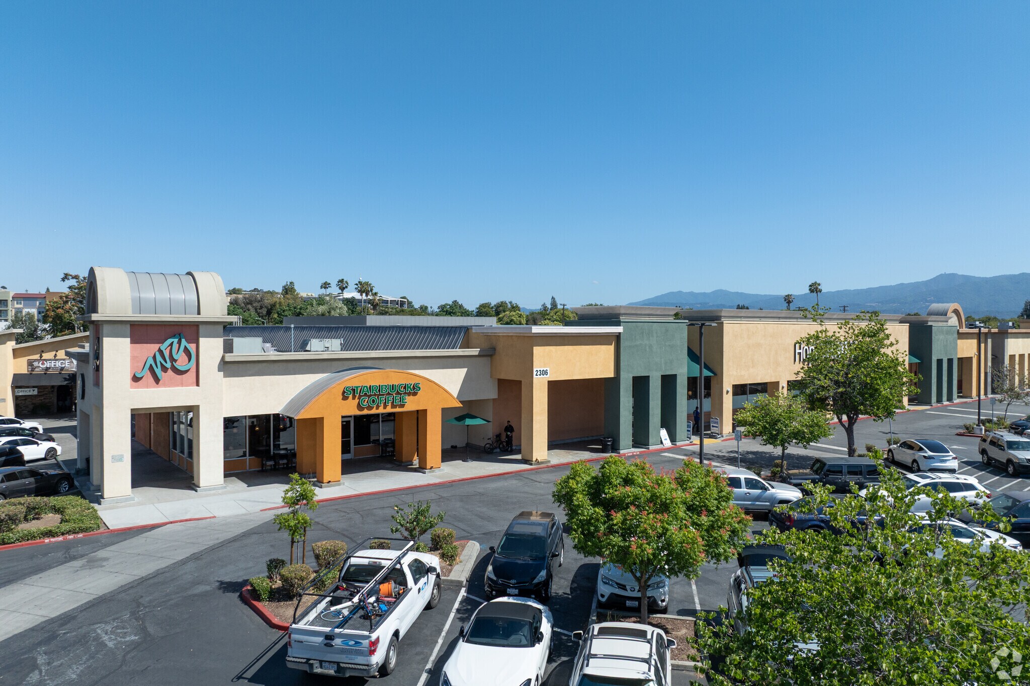 2306 Almaden Rd, San Jose, CA à louer Photo du bâtiment- Image 1 de 8