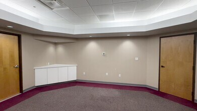 800 Oak Ridge Tpke, Oak Ridge, TN à louer - Vidéo sur l’inscription commerciale 