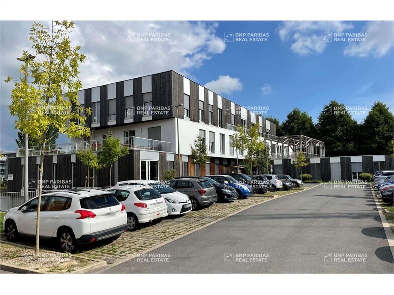 Bureau dans VILLENEUVE-D'ASCQ à louer - Photo du bâtiment - Image 1 de 22