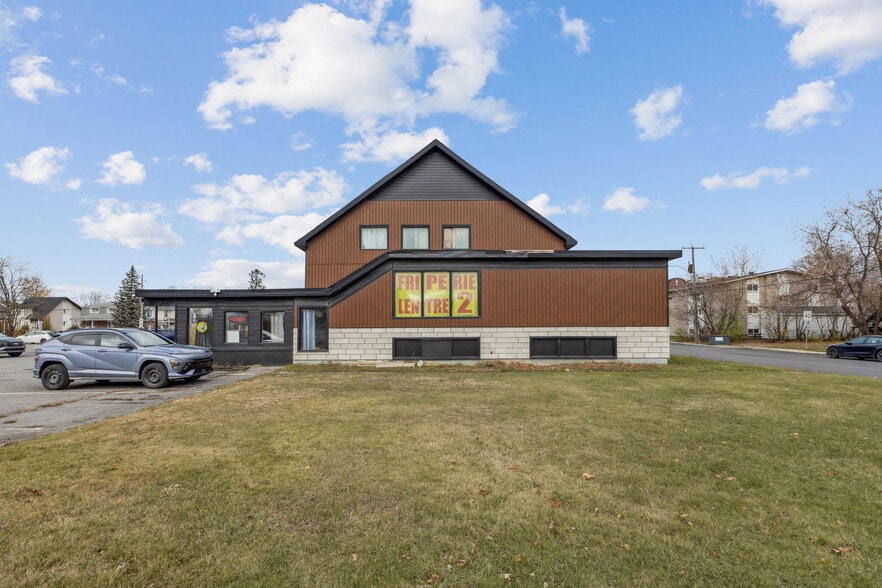 195 Boul Maloney O, Gatineau, QC for lease - Building Photo - Image 1 of 22
