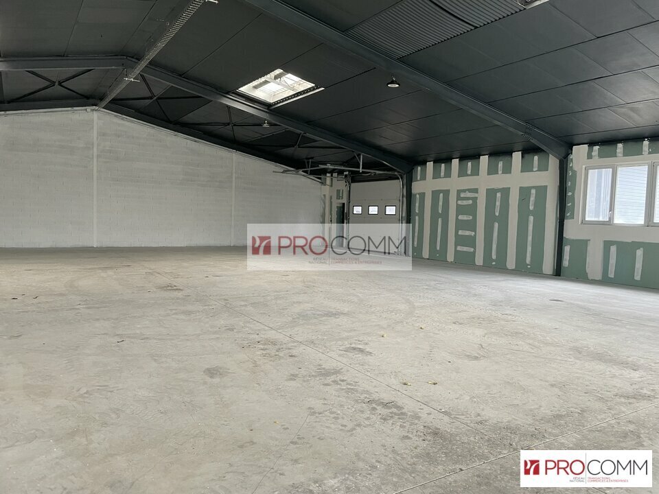 Industrial in Chartres for lease Interior Photo- Image 1 of 9