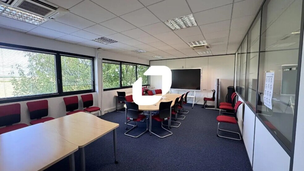 17 Rue Icare, Entzheim à louer - Photo du bâtiment - Image 3 de 11