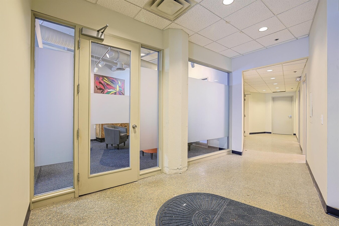 817 Main St, Cincinnati, OH 45202 - Unité 2 -  - Photo intérieure - Image 1 of 24