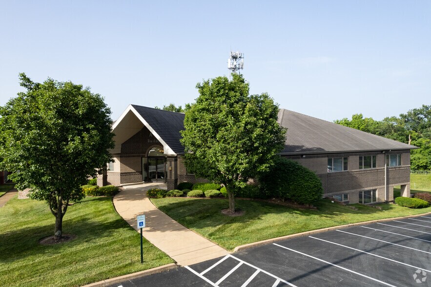 10024 Office Center Ave, Saint Louis, MO for lease - Primary Photo - Image 1 of 6