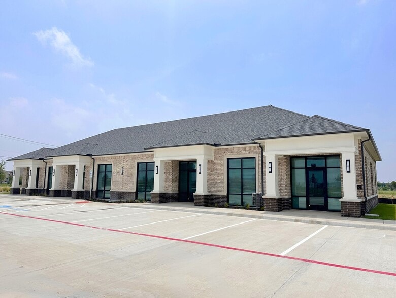 1630 W Prosper Trl, Prosper, TX à louer - Photo du bâtiment - Image 1 de 12