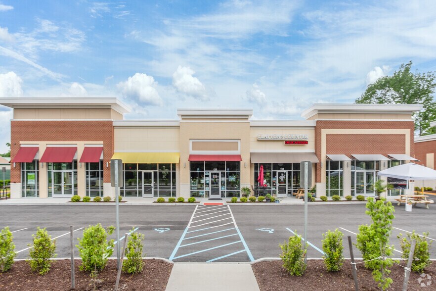 1337 Oceana Blvd, Virginia Beach, VA à louer - Photo du bâtiment - Image 2 de 3