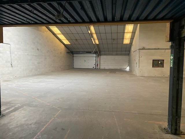 Flex in Couchey for lease - Building Photo - Image 3 of 5