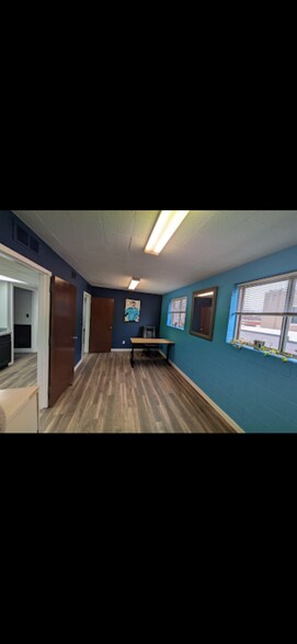 404-406 E Fourth St, Royal Oak, MI à louer - Photo du bâtiment - Image 3 de 8