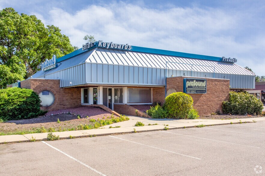 2235 Academy Pl, Colorado Springs, CO for sale - Primary Photo - Image 2 of 7