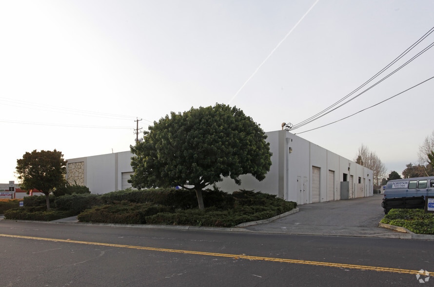 3000-3016 Lawrence Expy, Santa Clara, CA à louer - Photo du bâtiment - Image 3 de 4