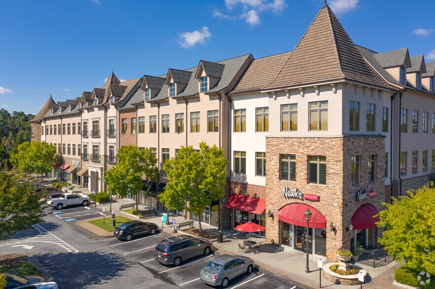 5201 Peachtree Pky, Norcross, GA à louer - Photo du bâtiment - Image 2 de 24