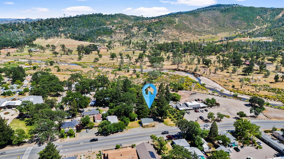 21298 Calistoga rd, Middletown, CA for sale - Building Photo - Image 3 of 41