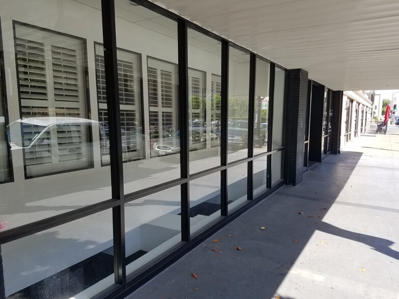 912 11th St, Modesto, CA à louer - Photo du bâtiment - Image 2 de 6