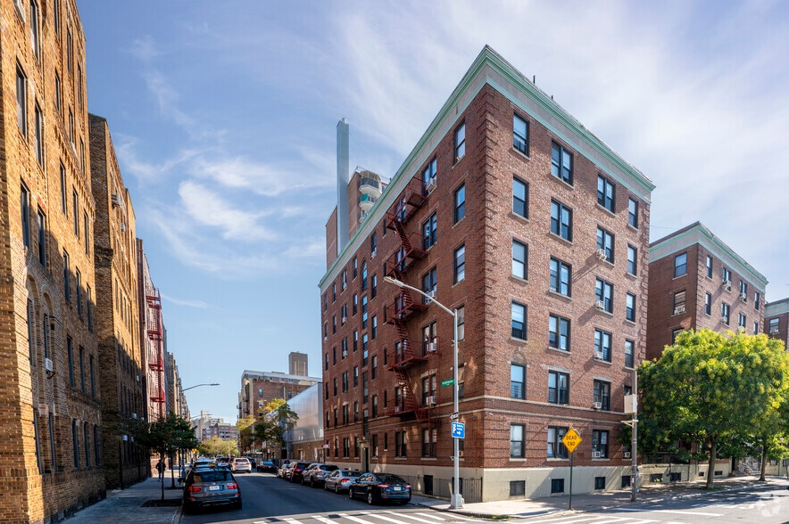 3145 Brighton 4th St, Brooklyn, NY à louer - Photo principale - Image 1 de 29