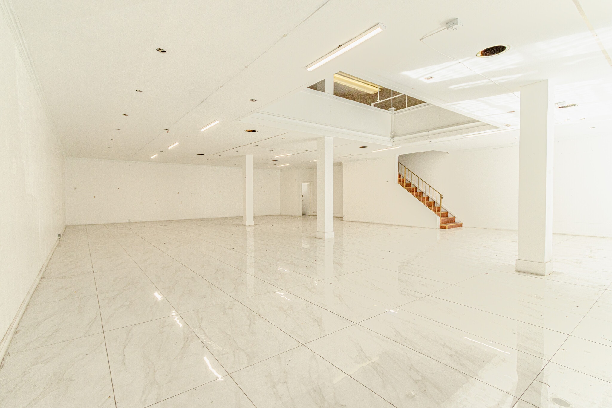 434-438 Grant Ave, San Francisco, CA for lease Interior Photo- Image 1 of 15