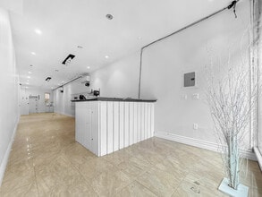 438 Wilson Ave, Brooklyn, NY à louer Photo intérieure- Image 1 de 9