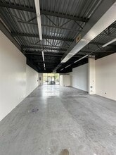 73-5619 Kauhola St, Kailua Kona, HI for lease Interior Photo- Image 2 of 4