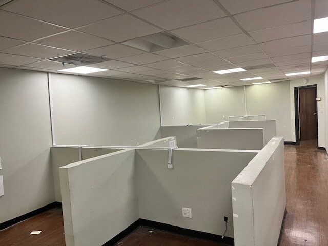 1445 Huntington Dr, South Pasadena, CA à louer - Photo du bâtiment - Image 3 de 10