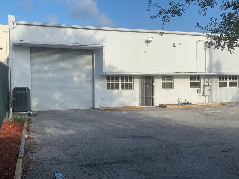 2175 NW 26th Ave, Miami, FL for lease - Building Photo - Image 2 of 10