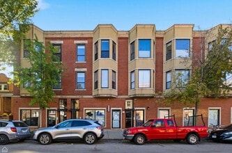 2401-2409 S Oakley Ave, Chicago, IL for lease Interior Photo- Image 1 of 2