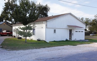 More details for 711 Water St, Bastrop, TX - Office for Sale