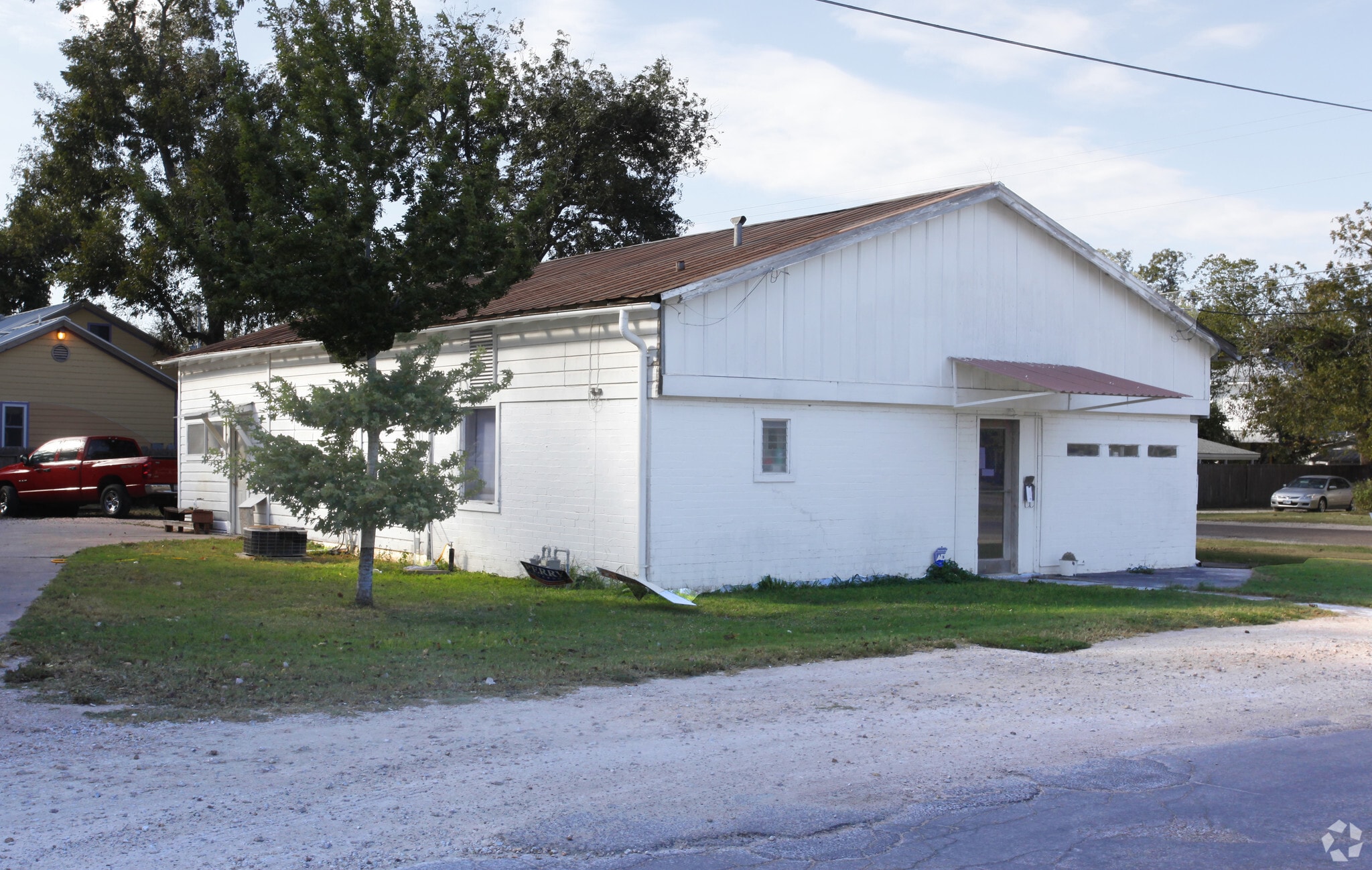 711 Water St, Bastrop, TX for sale Primary Photo- Image 1 of 3