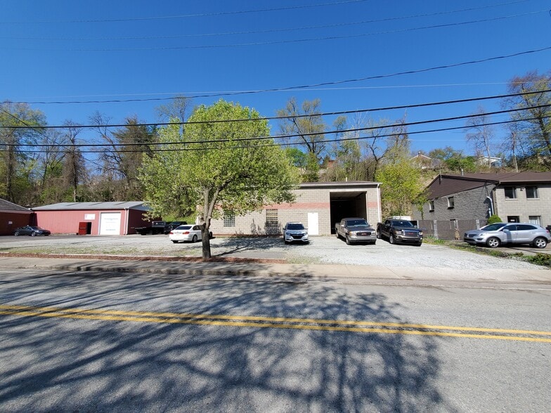 630 Long Rd, Pittsburgh, PA for sale - Building Photo - Image 3 of 41
