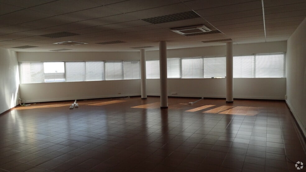 Calle de la Alcarria, 1, Coslada, Madrid for lease - Building Photo - Image 2 of 3