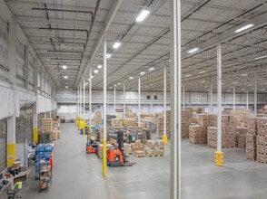 108 Monticello Rd, Weaverville, NC à louer Photo intérieure- Image 2 de 6