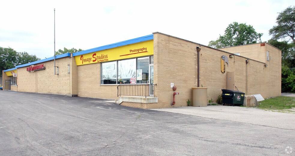 1720-1724 N Rand Rd, Palatine, IL à vendre - Photo du bâtiment - Image 2 de 7