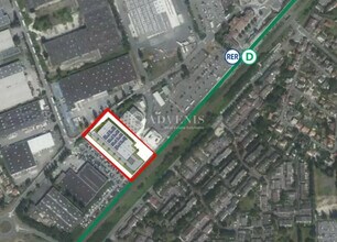 Louvres - Aérien  Vue de la carte