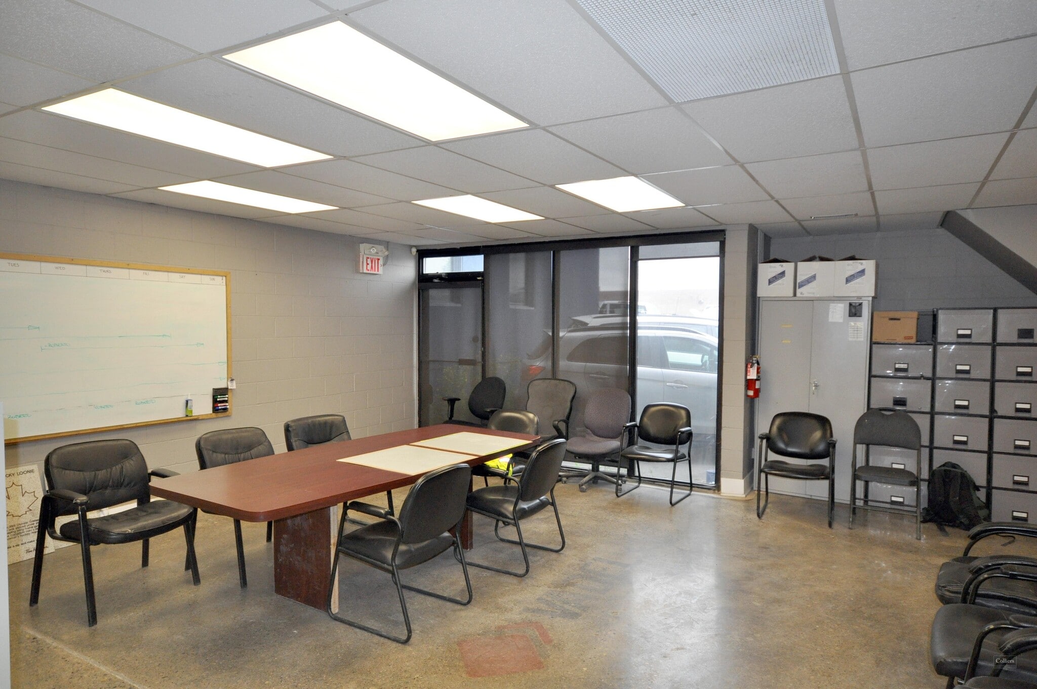 3829 15A St SE, Calgary, AB à vendre Photo intérieure- Image 1 de 1