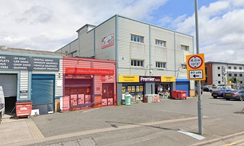 Fountain Ln, Oldbury à louer - Photo du bâtiment - Image 2 de 13
