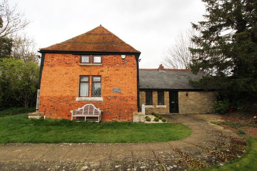 High St, Turvey à louer - Photo du bâtiment - Image 2 de 13