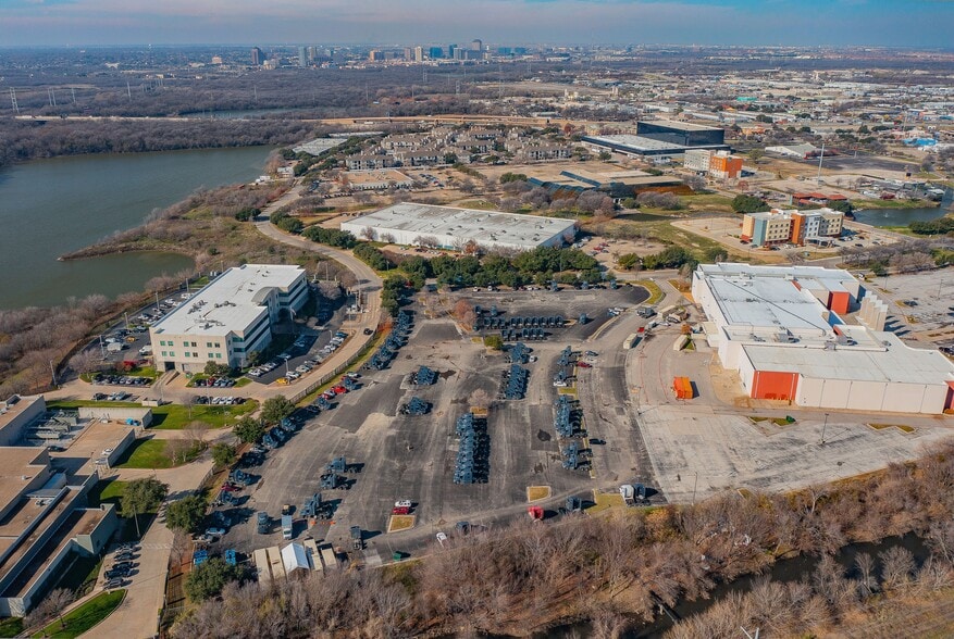 10110 E Technology Blvd, Dallas, TX for lease - Building Photo - Image 1 of 10