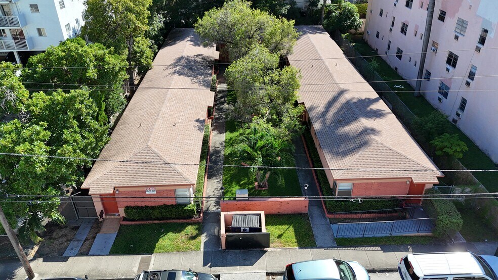 520 SW 4th St, Miami, FL à vendre - Photo du bâtiment - Image 2 de 14