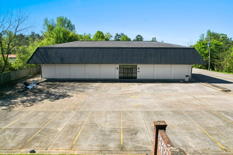 3325 University Blvd E, Tuscaloosa, AL à vendre - Photo du bâtiment - Image 2 de 16