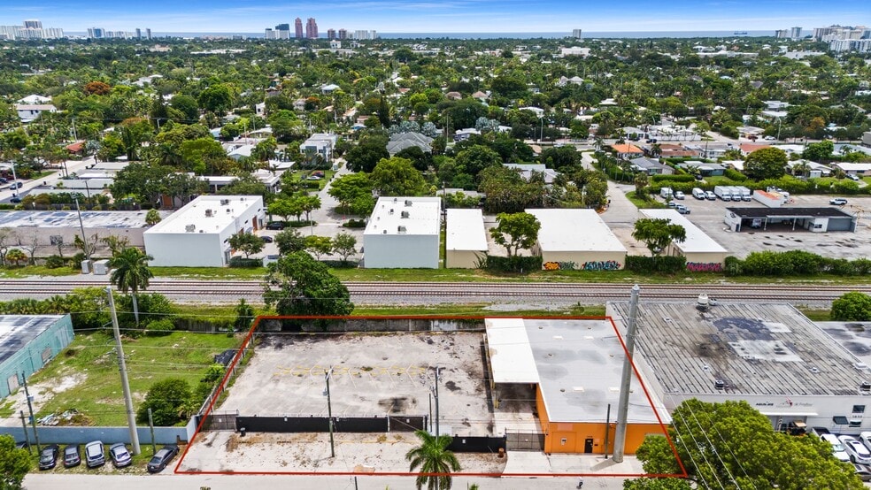 1636 NE 12th Ter, Fort Lauderdale, FL for lease - Building Photo - Image 1 of 25