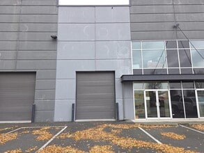 43815 Progress Way, Chilliwack, BC à louer Photo du bâtiment- Image 2 de 14