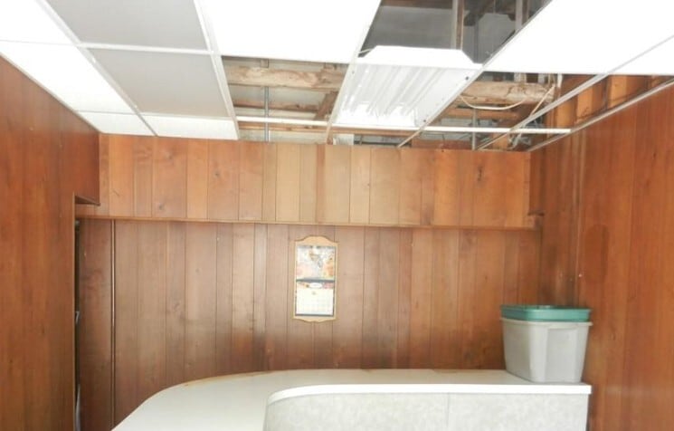4276 Clark St, Hamburg, NY for sale - Interior Photo - Image 2 of 9