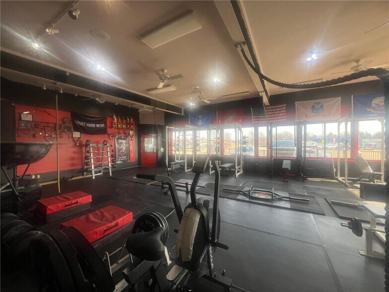 105 S Mantorville Ave, Kasson, MN à vendre - Photo intérieure - Image 3 de 32