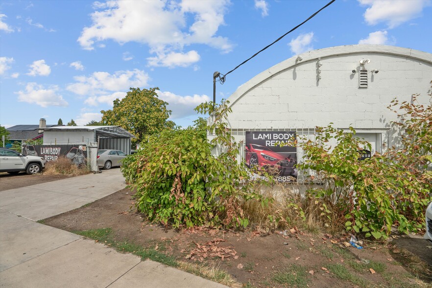 8705 SE Foster Rd, Portland, OR for sale - Building Photo - Image 1 of 1