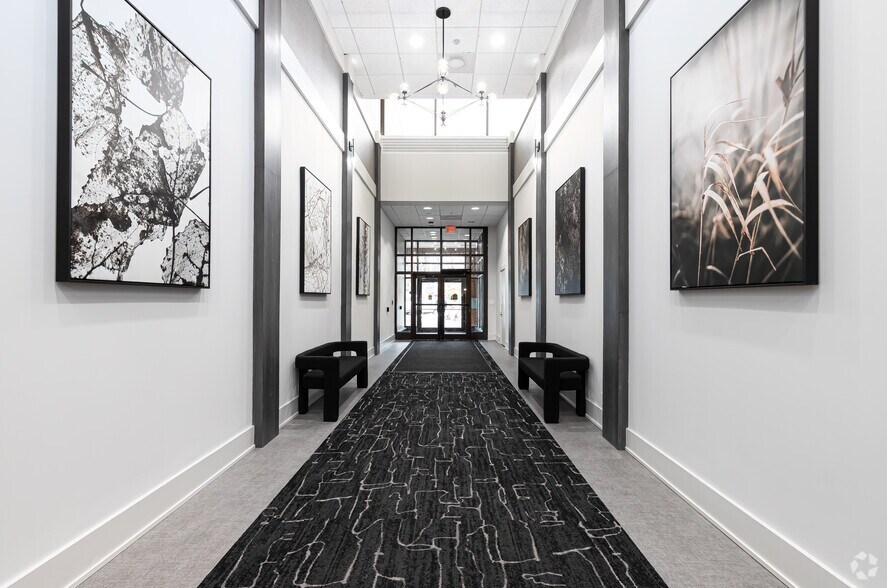 67 Hunt St, Agawam, MA à louer - Photo du bâtiment - Image 1 de 7