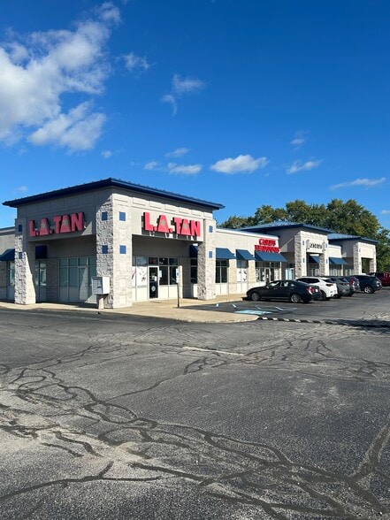 730-764 E Lincoln Hwy, Schererville, IN for lease - Building Photo - Image 2 of 18