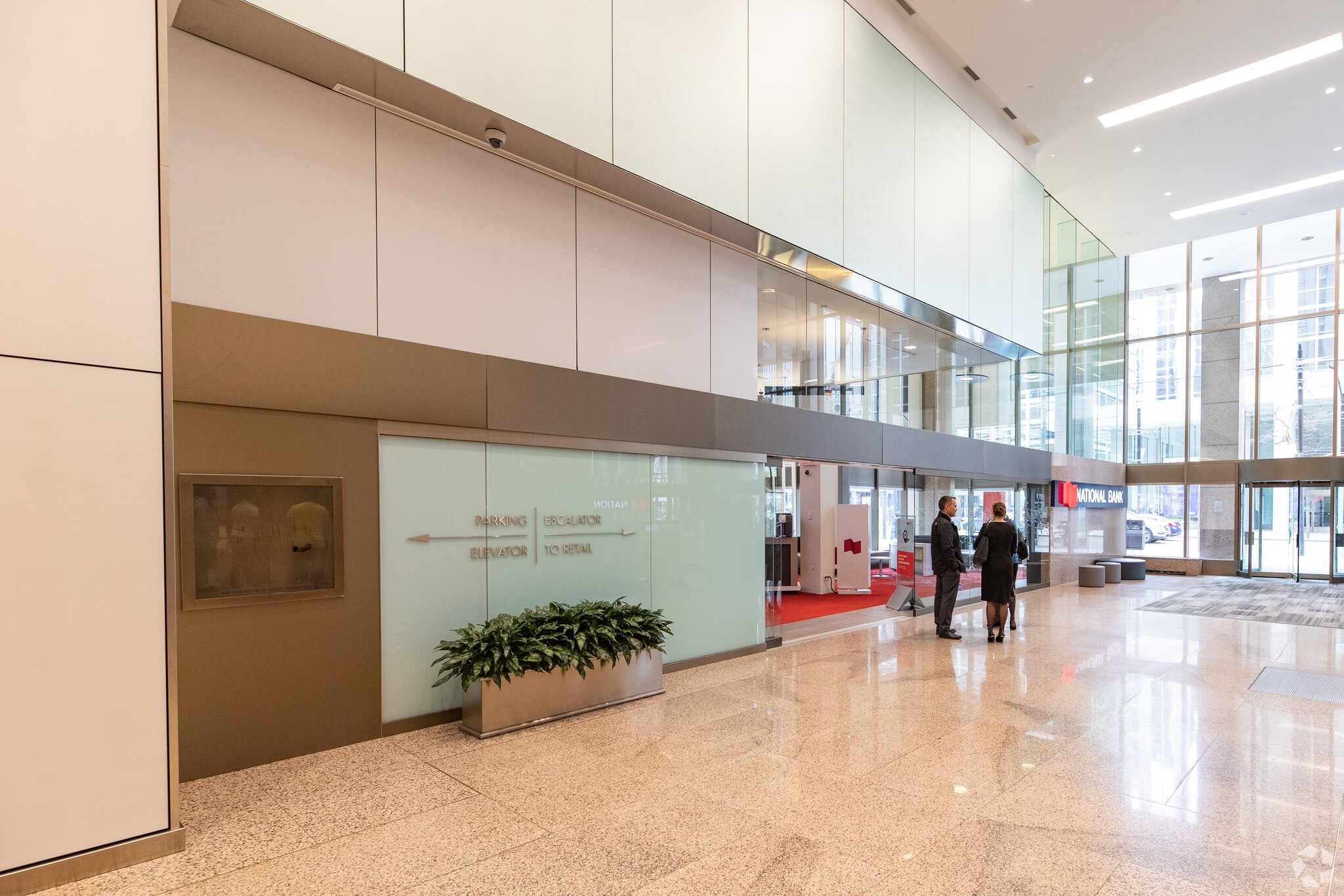 121 King St W, Toronto, ON M5H 3T9 - RoseRock Place | LoopNet Canada