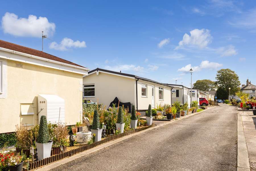 Hallgate Ln, Poulton Le Fylde for sale Primary Photo- Image 1 of 5