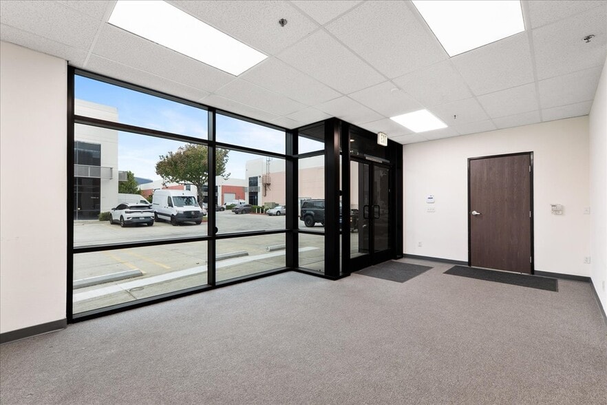 5047-5057 N Walnut Grove Ave, Rosemead, CA for sale - Building Photo - Image 2 of 8